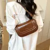 Bolso de hombro y axila simple, moderno y casual estilo coreano, nuevo modelo 2026, bolso cuadrado pequeño versátil de alta gama estilo retro Hong Kong
