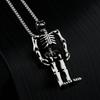 Colgante de collar de acero de titanio con diseño de calavera y esqueleto personalizado de estilo hip hop transfronterizo europeo, americano, japonés y coreano para hombres y mujeres
