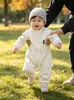 Macacão de bebê estilo coreano com forro de lã para primavera e outono, roupas de escalada para sair, roupas Harbin da moda e estilo ocidental para recém-nascidos, roupas grossas