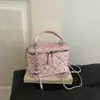 Bolso Pequeño Cuadrado Acolchado con Cadena y Tachuelas de Diamante Estilo Coreano de Lujo Ligero para Mujer, Bolso de Mano Versátil Casual, Bolso Elegante para Viajes, Hombro Único, Cruzado