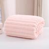 Toalha Listrada Tridimensional, Borda com Fio Branco, Material de Veludo Coral, Boa Absorção de Água, Macia, Não Solta Fiapos, Secagem Rápida para Limpar o Rosto