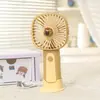 Ventilador Mini Portátil Cuadrado Trendy de Peluche Capibara con Tres Velocidades de Viento y Base para Niños