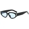 Gafas de Sol Pequeñas de Montura Estrecha Estilo Ojo de Gato Personalizadas, Modernas y Geniales, Retro y de Alta Gama, Mismo Estilo para Hombres y Mujeres, Fotografía Callejera, Versátiles Gafas de Sol Anti-UVA