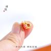 Pulsera de accesorios de bricolaje con diseño de dragón dorado con arena esmerilada y retención de color fuerte del mismo estilo de Jindian con agujero pasante para el año de nacimiento del dragón del zodíaco