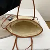 Fornecido diretamente pelo fabricante, bolsa de ombro feminina, bolsa tecida artesanal vintage europeia e americana, bolsa de palha, bolsa de mão casual estilo férias para mulheres