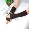 Otoño e Invierno Estilo Coreano Cálido Tejido Trenzado Vertical Cubrebrazos Color Sólido Protección para Manos a Prueba de Frío Manga con Agujero para Medio Dedo