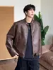 Jaqueta de couro de motocicleta estilo retrô americano, corte solto, gola alta, para homens, novo design 2026, jaqueta de couro PU estilosa e casual