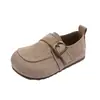 Zapatos pequeños de cuero para niños, nueva colección otoño 2026, zapatos casuales retro estilo británico para niñas, zapatos de moda estilo Birkenstock para bebés y niños pequeños