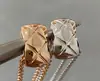 Collar Clásico de Pedrería para Mujer, Patrón de Diamantes, Estilo Chanel V Chapado en Oro de 18 Quilates, Cadena Minimalista de Coco de Lujo Ligero para Suéter