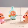 Fofo Artesanato de Resina de Caixa Surpresa Carro de Brinquedo da Moda Decoração de Escritório Pingente de Chaveiro Estrela de Pelúcia Segurando Flor