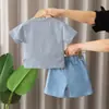 Traje de Verão para Meninos Nova Roupa Infantil Bebê Verão Crianças Fino Chocalhos Chapéu Cão Manga Curta Traje Moderno