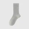 Meias descartáveis, estilo feminino, feitas de algodão puro, resistentes a odores, respiráveis e absorventes, meias finas de verão, meias de algodão para uso diário, meias soquete e meias para treinamento militar