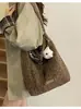 Bolsa de Lã Grande Capacidade Casual Transfronteiriça para Mulheres 2025 Nova Moda Versátil Bolsa de Ombro Estilo Preguiçoso Bolsa Tote