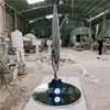 Escultura de Avión Galvanizada de Fibra de Vidrio Personalizada Artesanía para Exhibición Empalme Plateado Buen Paisaje Plaza Moderna al Aire Libre
