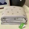 Cubrecama Estampado Big Goose Casemodal Fibra de Celulosa Regenerada Sábana Acolchada Tatami Universal para Todas las Estaciones