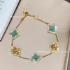 Novo Bracelete Bucci Laser Cinco Flores para Mulheres, Versão Alta Ouro V Incrustado com Diamantes, Bracelete de Pedra Olho de Tigre Amazonita, Retrô Palaciano