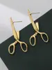 Europa y Estados Unidos transfronterizos nueva moda retro tijeras pendientes femeninos personalidad creativa pendientes de regalo de vacaciones fabricantes al por mayor