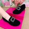 Zapatos de tacón grueso con punta redonda para mujer 2026 Otoño Nuevos Zapatos de mujer sin cordones con pedrería Suela blanda Mocasines versátiles de corte profundo mate