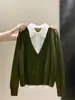 Cardigã de Tricô Estilo Coreano 2026 Novo Look da Moda Camisa Falsa de Duas Peças Design Patchwork Suéter A14642