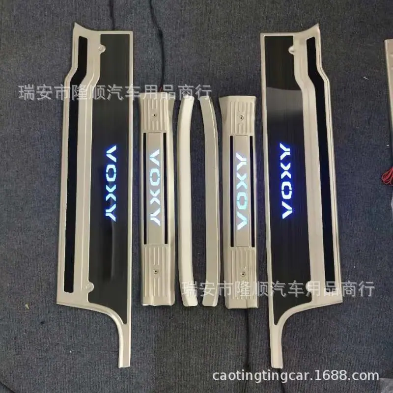 VOXY 280