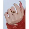 Anillo Retro Maillard Ojo de Tigre Otoño e Invierno para Mujer Anillo de Dedo Índice de Nicho de Gama Alta Anillo de Moda Personalizado Joyería de Mano