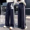 Jeans para niñas, pantalones acampanados para niños, nuevo estilo de otoño 2026, pantalones para niños mayores, pantalones rectos para niñas de secundaria