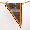 Bufanda Triangular de Algodón y Lino con Estampado Completo Nueva Vintage Primavera/Verano 2026 para Mujer, Bufanda Decorativa Versátil para el Cuello, Chal de Viaje con Protección Solar