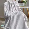 Conjunto de toalla de baño y gorro para secar el cabello de moda en vellón de coral, engrosado y sin pelusa, más absorbente que el algodón, adecuado para estudiantes
