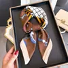 Pañuelo Cuadrado Pequeño de Algodón y Lino con Patrón de Espiga de Lunares Geométricos Pañuelo para la Cabeza Imitación Terciopelo Chal Protección Solar Bufanda para el Cuello Bufanda para Mujer