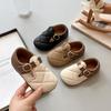 Sapatos de Couro Estilo Coreano Chanel para Meninas Primavera e Outono 2025 Novos Sapatos Birkenstock para Meninos com Solado Macio e Padrão de Diamante Mocassins