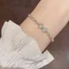 Luxo Leve Estilo Francês, Versátil e Delicado Bracelete de Concha com Laço e Zircônia, Exquisito, Moderno, Simples, de Alta Qualidade, Joia Super Brilhante