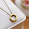 Nuevo Collar Hexagonal de Diamantes tipo Panal para Mujer, Oro Rosa, Gama Alta, Cadena Clavicular de Lujo Ligero, Colgante de Joyería de Acero de Titanio Dorado
