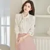 Elegante Blusa de Satén Color Albaricoque para Mujer, Nueva Moda Otoño 2026, Top Versátil Simple y Elegante