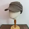 Sombrero Ecuestre Plegado Retro Japonés Moda Femenina Sombrero de Caballero Adelgazante Versátil No Exigente Estiloso Temperamento Gorra Plana