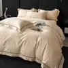 Novo Conjunto de Capa de Edredom em Algodão Jacquard Amigo da Pele para Uso Doméstico, Adequado para Dormir Nu, Roupa de Cama Estilo Europeu, Macio e Simples, Venda por Atacado de Fábrica