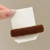 Pinza para el pelo de terciopelo con forma de corazón y perlas, estilo coreano, color block, nuevo modelo otoño e invierno 2026, pinza de pico de pato para frente y laterales