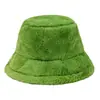 Chapéu de pescador de pelúcia em cores vibrantes para outono e inverno, quente e à prova de frio, versátil, moderno, casual, com toque de alta qualidade, faz o rosto parecer menor