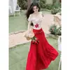 Toma Real de la Colección Isla: Conjunto de Top Camiseta de Manga Corta Off-Shoulder de Nuevo Estilo Verano 2026 + Falda con Volantes