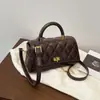 Bolso retro de estilo francés con estampado de rombos, una opción de nicho y lujosa para mujeres en otoño, un bolso cuadrado pequeño versátil con un aspecto sofisticado, adecuado para llevar al hombro o cruzado