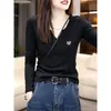 Camiseta de manga larga con cuello en V para mujer, camiseta básica de otoño, nuevo estilo 2026, estilo coreano talla grande, top interior adelgazante y versátil