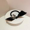 Elegante y Elegante Hepburn Pequeño Estilo Perla Cinta Camelia Serie Blanco y Negro Correa para el Cabello Banda para el Cabello Cuerda para el Cabello Accesorios para el Cabello