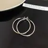 Faça Seu Rosto Parecer Menor! Brincos Argola Lisos de Luxo Leve e High-End para Mulheres, Brincos Argola Grandes Exagerados, Brincos Inteligentes Elegantes e Versáteis
