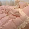 Estilo Renda Estilo Princesa Esculpido Leite Fleece Conjunto de Quatro Peças Totalmente Fosco Espessado Quente Adicionado Capa de Edredom Fleece Estilo Creme Lençol de Cama
