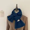 Atacado em estoque do fabricante: cachecóis de tricô unissex de inverno, cachecóis quentes e estilosos para casais, aquecedores de pescoço versáteis de cor sólida