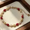Pulsera de cadena de perlas artificiales de lujo ligero francés, temperamento simple, estilo frío de Ins, pulsera para mejor amiga, joyería de mano para mujer