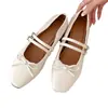 Sapatos femininos elegantes de bico quadrado com laço, novo estilo de verão 2026, versáteis com saias, sapatos Mary Jane de tira rasa