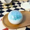 Vendedor Caliente Transfronterizo Bola Crujiente de Chocolate Bola para Apretar Mismo Estilo del Pequeño Libro Rojo Artefacto de Descompresión para Oficina Maestro Bola Hecha a Mano
