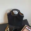 Bolsa de Camurça de Nicho Transfronteiriça para Mulheres Outono 2025 Nova Versátil Bolsa Transversal Satchel Estilo Retrô Bolsa Saco