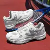 Zapatillas de Bádminton 2026 Modelo Nuevo Ligeras Antideslizantes Resistentes al Desgaste Amortiguadoras Zapatillas Deportivas para Hombre Entrenamiento Zapatillas de Tenis Venta al por Mayor
