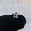 Pendientes de Aleación de Titanio F136 Ópalo Flor de Ciruelo Clavos para el Hélix Piercing Corporal G23 Joyería de Titanio